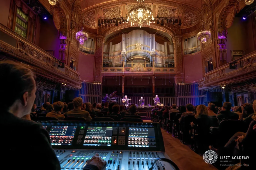 Thomas Quasthoff Trio feat. Simon Oslender, Grand Hall Budapest © Liszt Academy / Andrea Felvégi